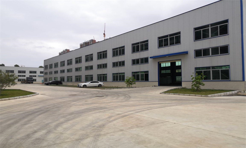 新闻稿：中山市西区工业区开发引来众多企业入驻，为地方经济提供强劲动力